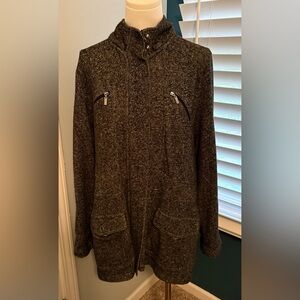 Style & Co. Women’s Back and White Zip-Up Jacket